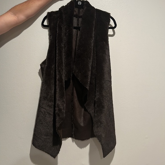 ISDA & Co Chocolate Reversible Shearling Cardigan Vest Women Size L - Picture 8 of 8
